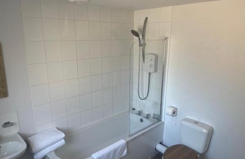 Woodfalls Hotel | The Bull Hotel