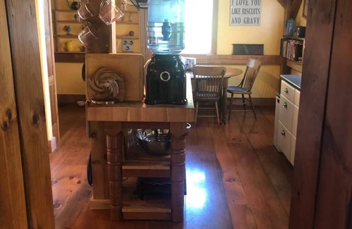 Etna Apartment | The Bullpen at The Yellow Barn Estate