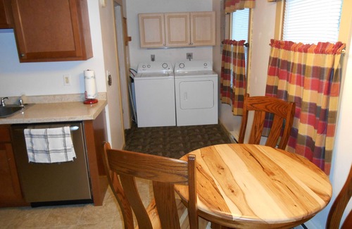 Trempealeau House | The Bungaleau 1 Bedroom House In Cute Rivertown