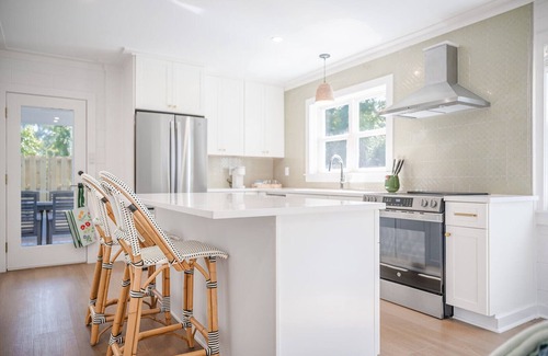 Saint Simons Island Condo | The Bungalows at St. Simons Park #636 - Stylish 2 Bedroom Beach Retreat Just Steps to Everything