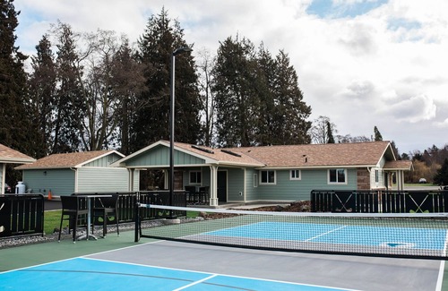 Sequim House | "The Bunker House" With Sports Court!