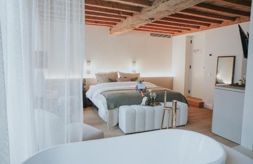 Historical Center Bruges Bed & Breakfast | The Burgundy - Boutique B&B