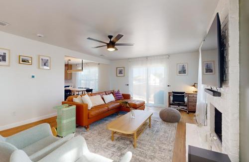 Scofield Farms House | The Burgundy House