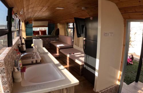 Masade Apartment | The Bus