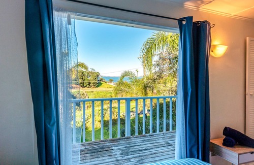 Surfdale House | The Butterfly Bach - Surfdale Holiday Home