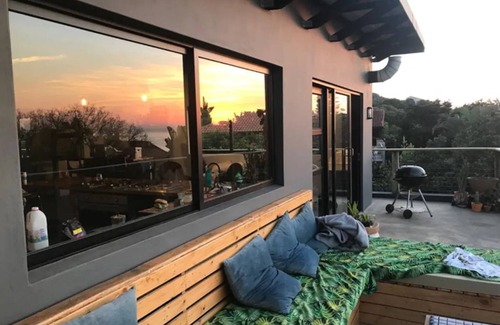 Westbrook House | The Butterfly Beach House - A stones throw away from the beach - What Bliss!