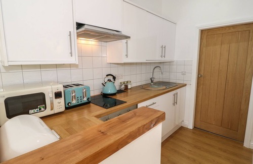 Ainley Top House | THE BUTTON BOX, with a garden in Golcar