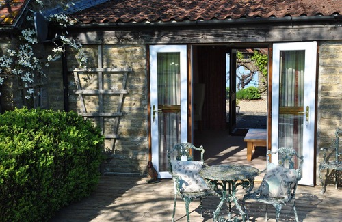 Templecombe House | The Byre lovely stone barn in rural location on the Somerset and Dorset Border