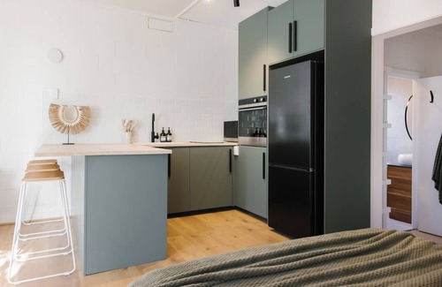 Kingston Park Apartment | The Byron - Luxury Seaside Kingston Park Studio