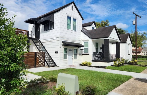 Midtown Apartment | The Cabin - 2 Br 1 Ba Apt Near Downtown
