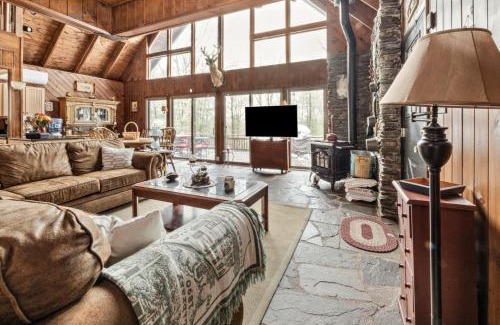 Rowland House | The Cabin at Deep Hollow