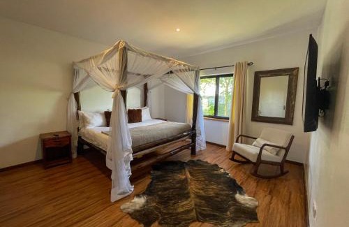 Baruti West House | The Cabin