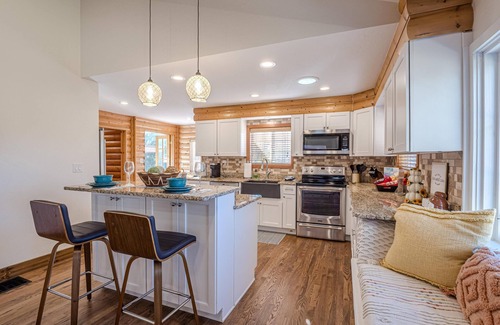 Grand Junction House | The Cabin: Luxury Log Home with Private Pool