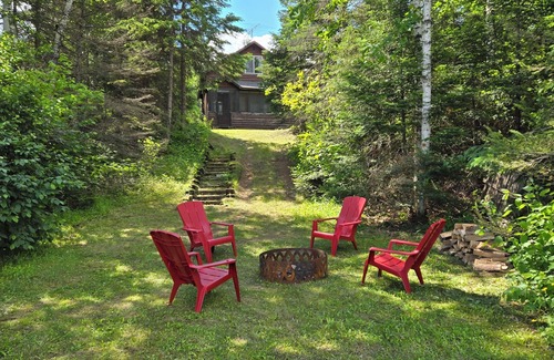 Duluth Cabin | The Cabin on Bergen Lake