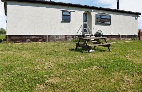 Earls Barton Apartment | The Cabin - Uk49767
