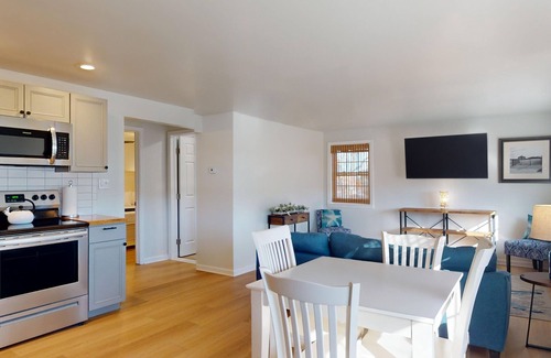 Lower Township Hotel | The Cape