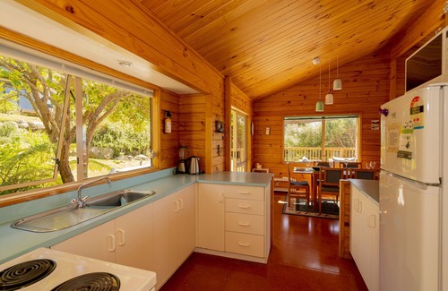 Onemana House | The Captain's Lookout - Onemana Holiday Home