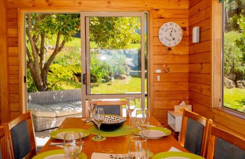 Onemana House | The Captain's Lookout - Onemana Holiday Home