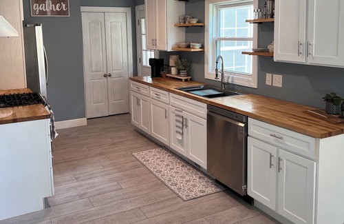 Ballston Spa House | The Cardinals Nest, Charming 4-bedroom house, Historic Village of Ballston Spa.