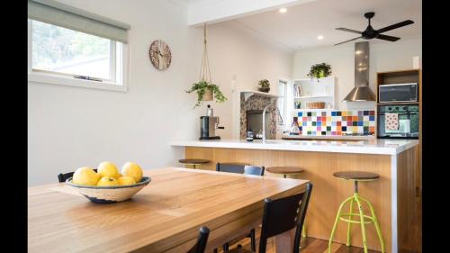 Main Ridge House | The Caretakers Cottage