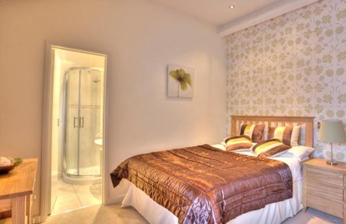 Rugby Bed & Breakfast | The Carlton