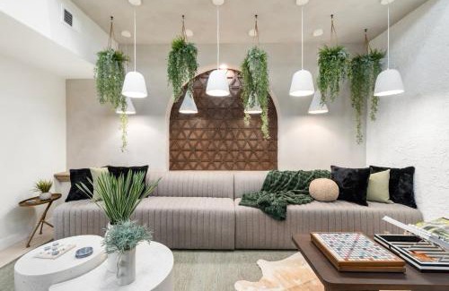 Camelback Park Estates House | The Casa Del Sol Experience - Old Town Villa