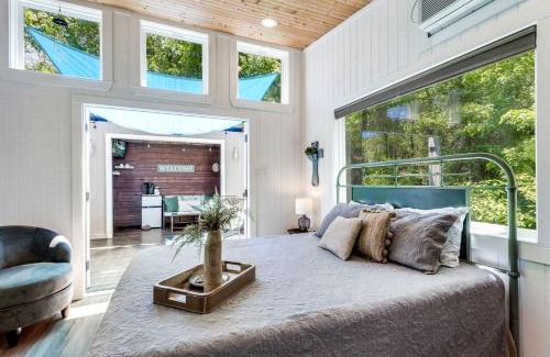 Weatherford House | The Casa Estiva- A Restful Getaway in the Forest in Weatherford, TX