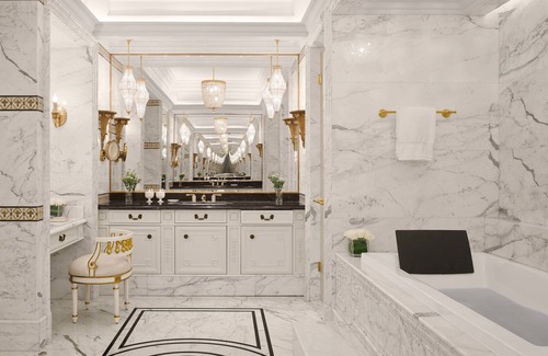 Xinghai Commercial Area Hotel | The Castle Hotel, a Luxury Collection Hotel, Dalian