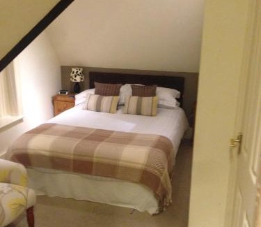 Bishops Castle House | The Castle Hotel