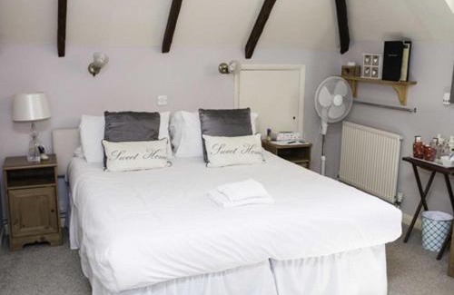 Bramber Hotel | The Castle Inn Hotel Bramber