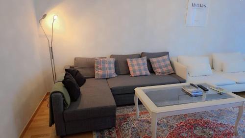 Orebro Apartment | The castle & stay