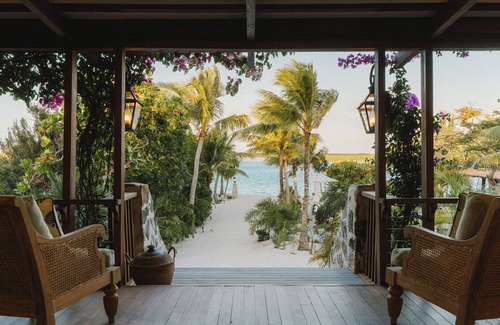 Leeward Settlement Villa | The Catch Villa - Authentic Caribbean Living in Grace Bay