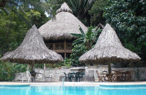 La Ceiba House | The Ceiba Tree House. Perfect for families who like Eco Tourism