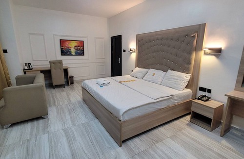 Port Harcourt Hotel | The Charis Hotel and Suites