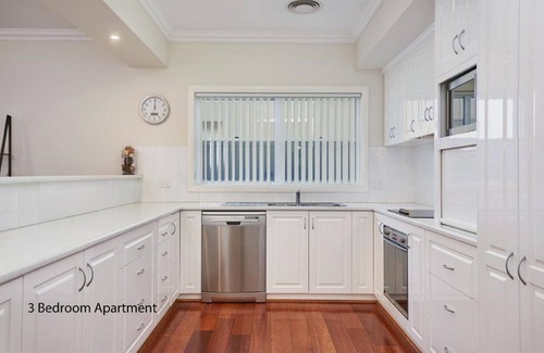 Wagga Wagga Hotel | The Charles Boutique Hotel & Dining