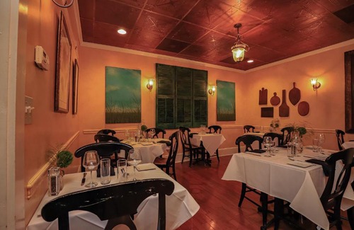 Onancock Hotel | The Charlotte Hotel & Restaurant