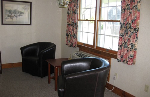 West Chatham Hotel | The Chatham Motel
