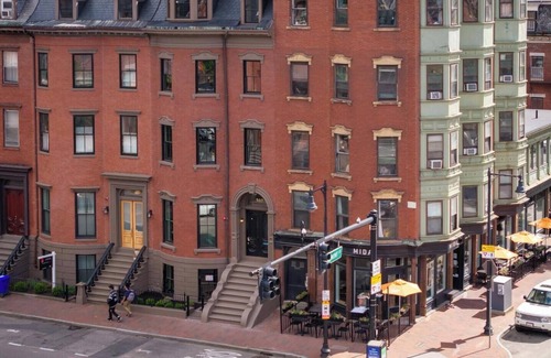 South End Apartment | The Chester: Hip, Renovated, South End