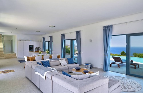 Giannades Villa | The Clifftop Villa - Ensconced in Nature's Magnificence