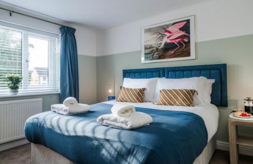Little Sutton Apartment | The Coach House 3 bed apartment with off-street parking in Ellesmere Port