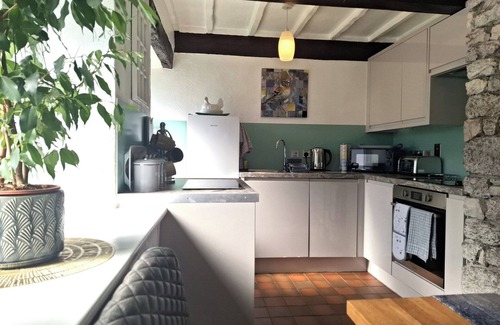Meathop Cottage | THE COACH HOUSE AT BRACKENTHWAITE FARM, pet friendly in Arnside