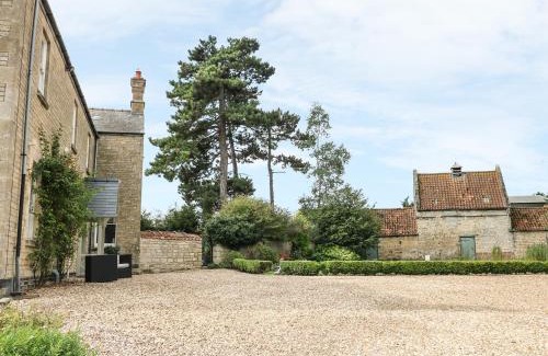 Burton Coggles House | The Coach House