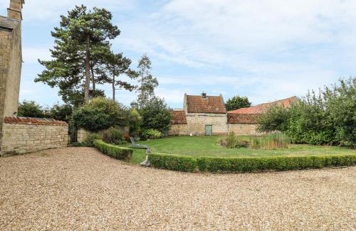 Burton Coggles House | The Coach House
