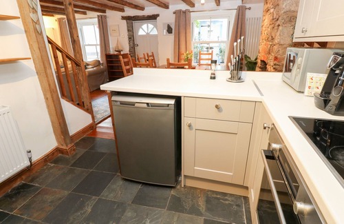 Looe Cottage | THE COACHMAN, family friendly, character holiday cottage in Looe