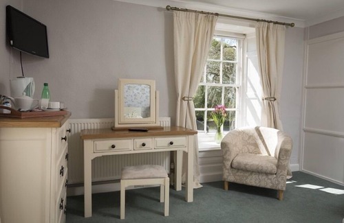 Potter Brompton Hotel | The Coachman Inn