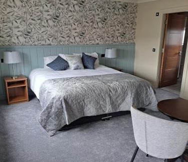 Roscommon Hotel | The Coachmans Inn
