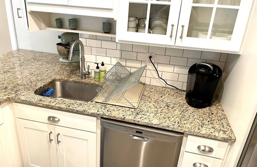 Kittery House | The Coastal Kittery Retreat - cozy, quiet, close to beaches and restaurants