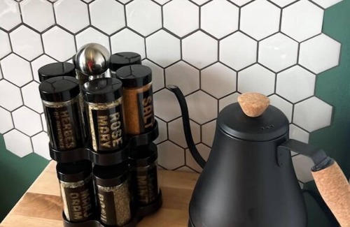 Lakewood House | The Coffeehouse - Lakewood 2 Bdm Stay