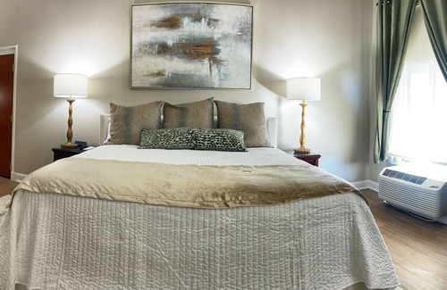 Tuscumbia Hotel | The ColdWater Inn