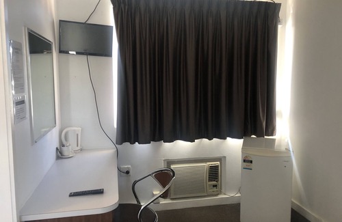 Nambour Hotel | The Commercial Hotel Nambour